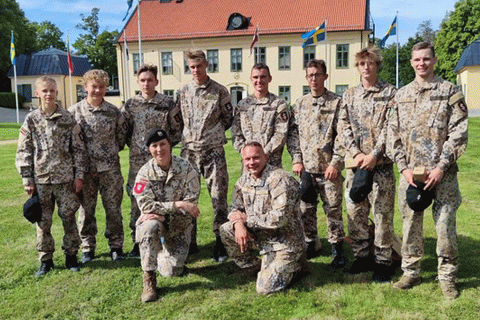 Jaunsargu dalība militārajās sacensībās Zviedrijā